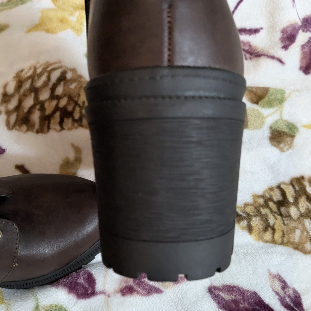 Soda Brown Heeled Boots - Picture 8 of 10